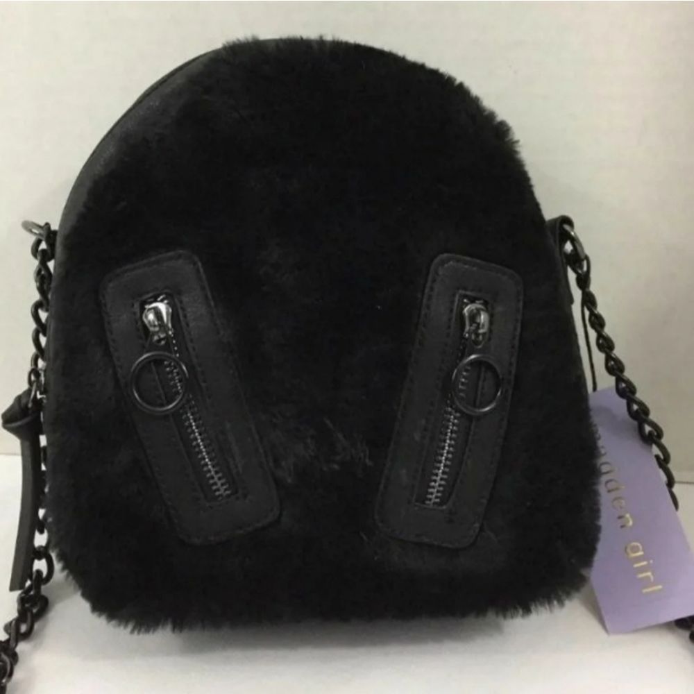Madden Girl Black Crossbody handbag!‎